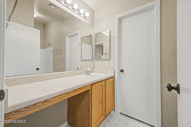 13211 N Lost Artifact Lane, Oro Valley, AZ 85755