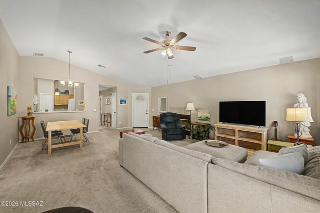 13211 N Lost Artifact Lane, Oro Valley, AZ 85755