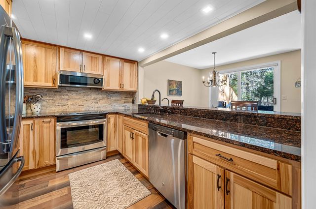 97 Sterling Ridge Rd 19, Warren, VT 05674