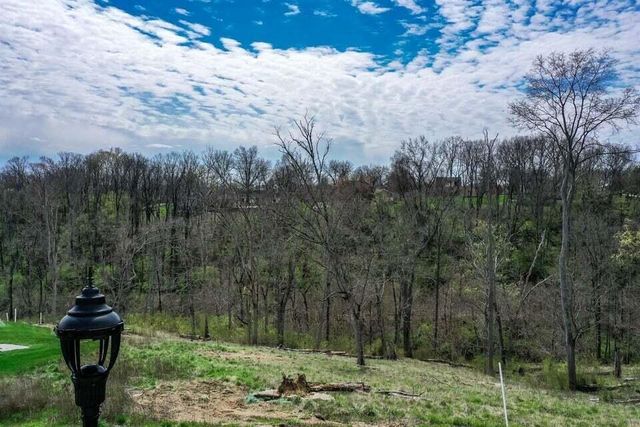 41 Floral Avenue, Fort Mitchell, KY 41017