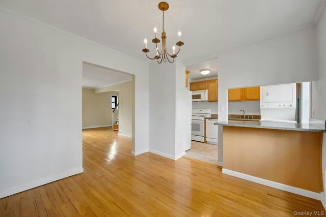 57 Manchester Road B-24, Eastchester, NY 10709