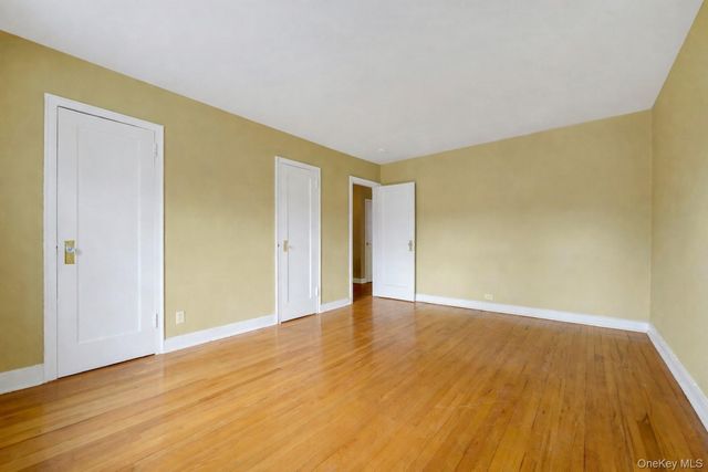 57 Manchester Road B-24, Eastchester, NY 10709