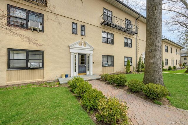 57 Manchester Road B-24, Eastchester, NY 10709