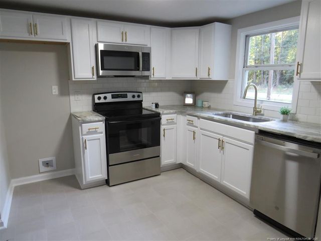 1613 Halsey Loop, Hope Mills, NC 28348