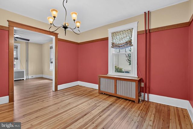 37 S CONSTITUTION AVE, New Freedom, PA 17349