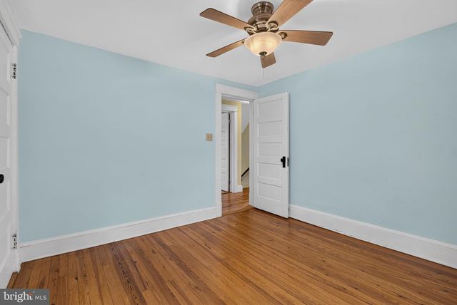 37 S CONSTITUTION AVE, New Freedom, PA 17349