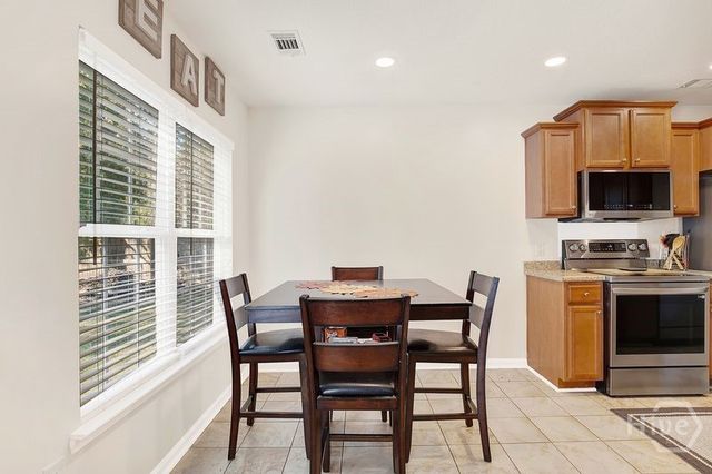 105 Creekside Circle, Ellabell, GA 31308