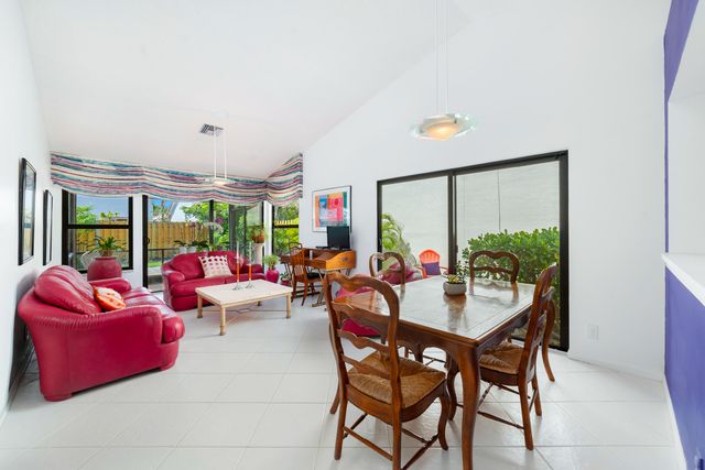 5534 Croydon Court, Boca Raton, FL 33486