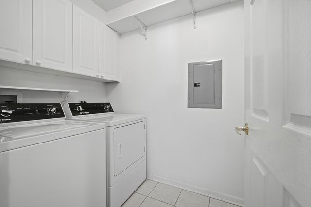 115 N Clifton Avenue 103, Park Ridge, IL 60068