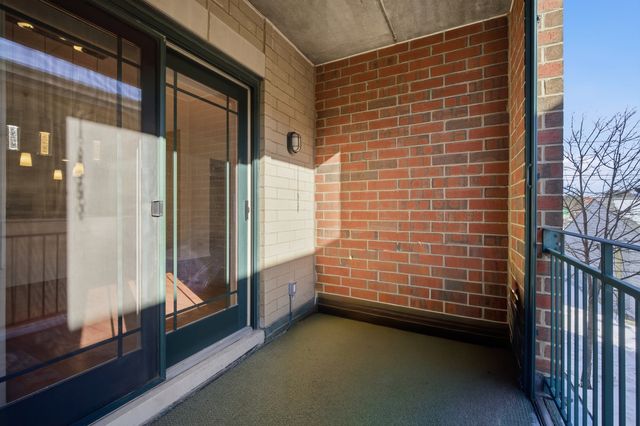 115 N Clifton Avenue 103, Park Ridge, IL 60068