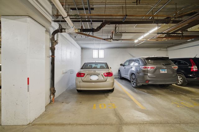 115 N Clifton Avenue 103, Park Ridge, IL 60068