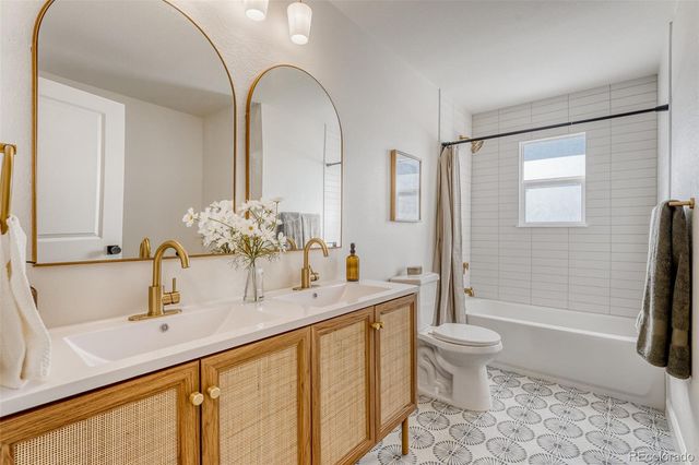 1529 S Nucla Street, Aurora, CO 80017