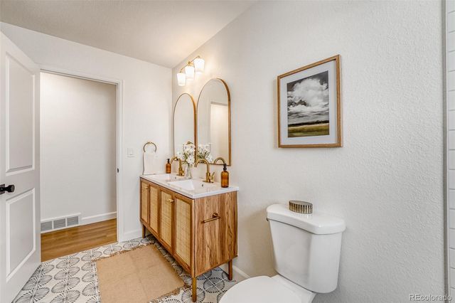 1529 S Nucla Street, Aurora, CO 80017