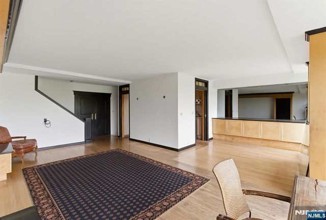 4 Horizon Road G-10, Fort Lee, NJ 07024