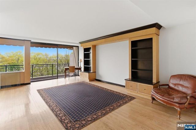 4 Horizon Road G-10, Fort Lee, NJ 07024