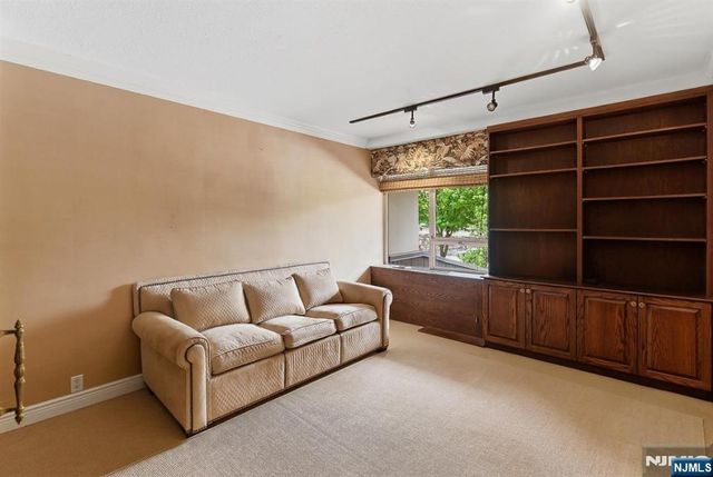 4 Horizon Road G-10, Fort Lee, NJ 07024
