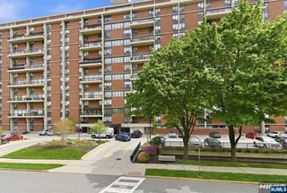 4 Horizon Road G-10, Fort Lee, NJ 07024
