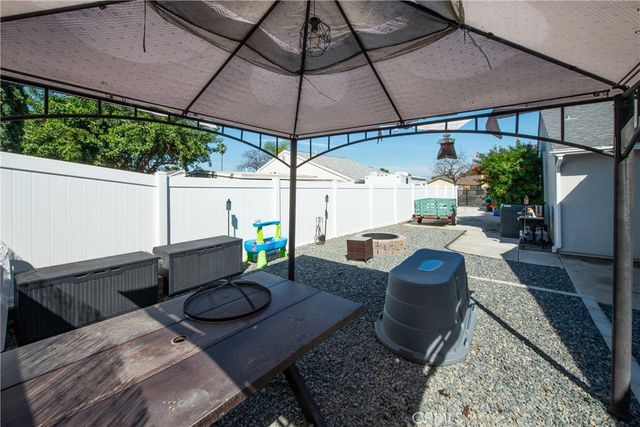 10444 Charleston Drive, Riverside, CA 92503