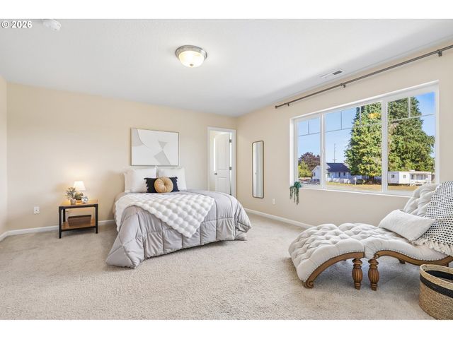51309 Sw RHINE Dr, Scappoose, OR 97056