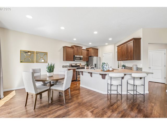 51309 Sw RHINE Dr, Scappoose, OR 97056