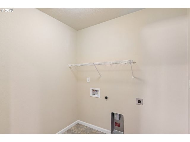 51309 Sw RHINE Dr, Scappoose, OR 97056