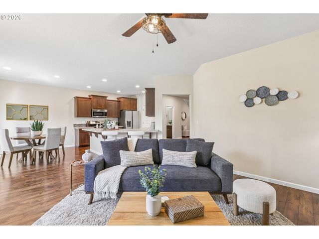 51309 Sw RHINE Dr, Scappoose, OR 97056