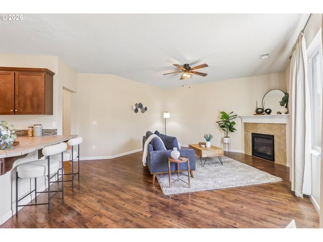 51309 Sw RHINE Dr, Scappoose, OR 97056
