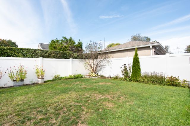 1867 Broadbridge Avenue, Stratford, CT 06614