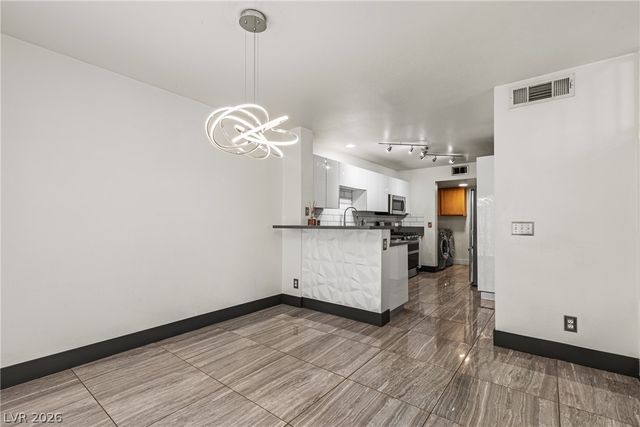 7968 Dorinda Avenue, Las Vegas, NV 89147