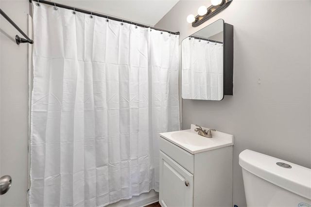 121 Stafford Ave, Brunswick, GA 31525