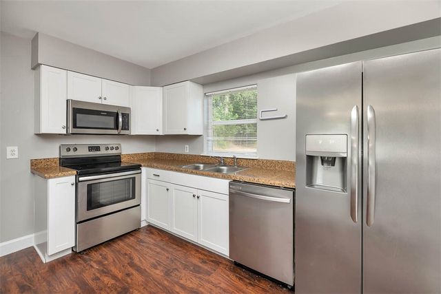 121 Stafford Ave, Brunswick, GA 31525