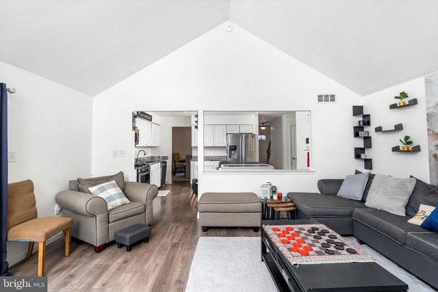 3 SCENIC VIEW DR, Sicklerville, NJ 08081