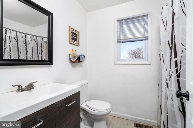 3 SCENIC VIEW DR, Sicklerville, NJ 08081