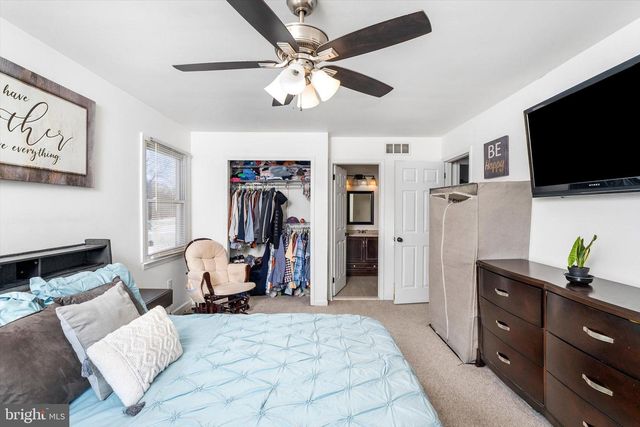 3 SCENIC VIEW DR, Sicklerville, NJ 08081