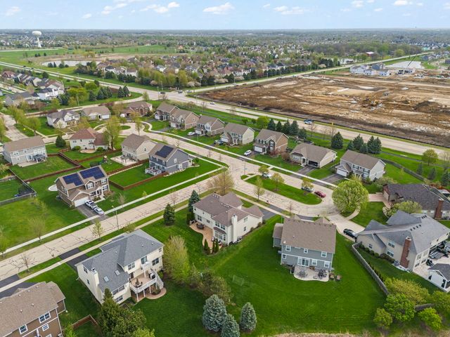 13500 Arborview Circle, Plainfield, IL 60585