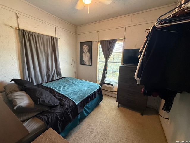 153 PARK DR, Bandera, TX 78003