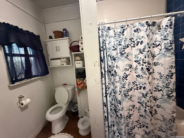 153 PARK DR, Bandera, TX 78003