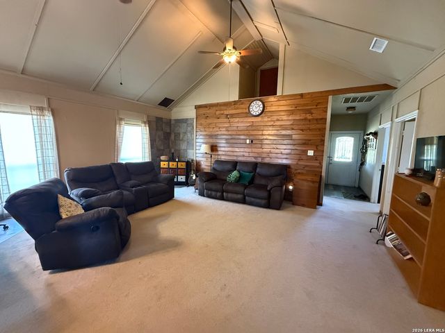 153 PARK DR, Bandera, TX 78003