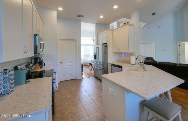 10617 GRAYSON Court, Jacksonville, FL 32220