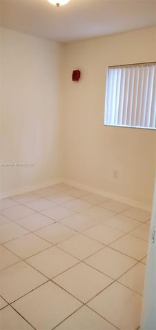 5420 W 21st Ct 108, Hialeah, FL 33016