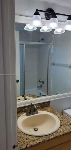 5420 W 21st Ct 108, Hialeah, FL 33016