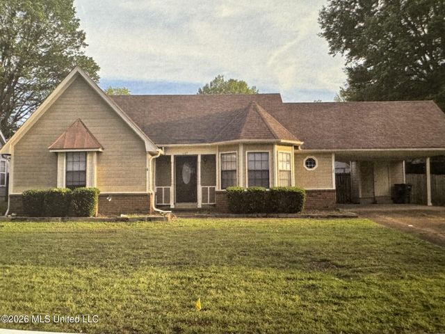 647 Woodsmoke Drive, Southaven, MS 38671