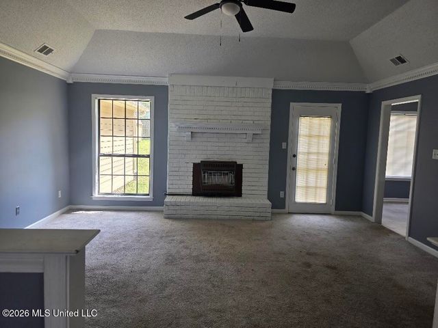 647 Woodsmoke Drive, Southaven, MS 38671