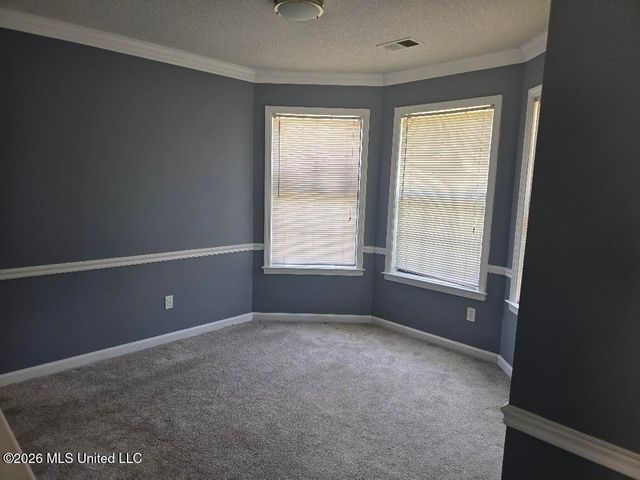 647 Woodsmoke Drive, Southaven, MS 38671