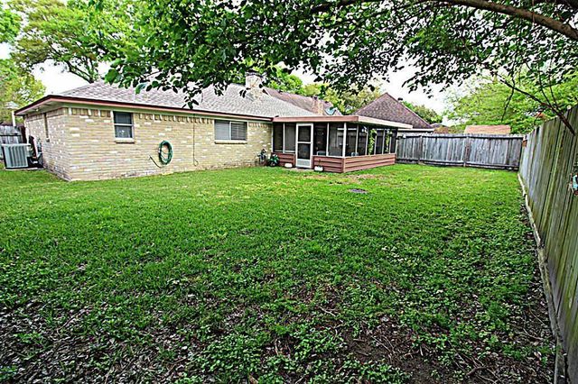 13723 Pepper Knoll Drive, Houston, TX 77065
