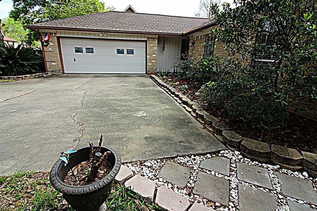 13723 Pepper Knoll Drive, Houston, TX 77065