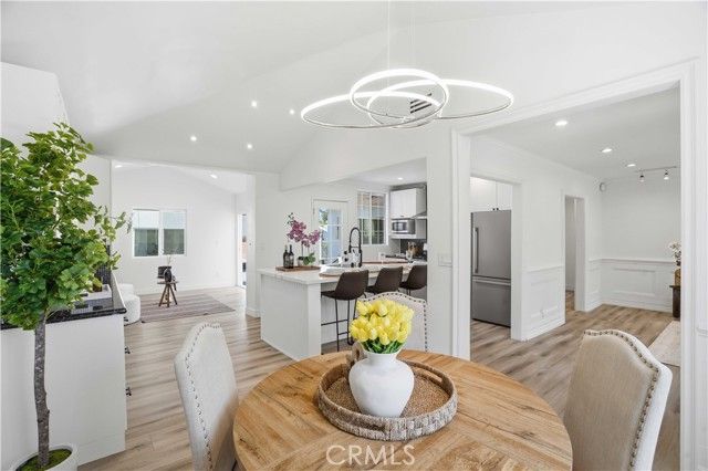 17721 Burbank, Encino (los Angeles), CA 91316