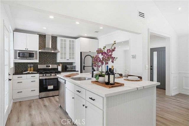 17721 Burbank, Encino (los Angeles), CA 91316