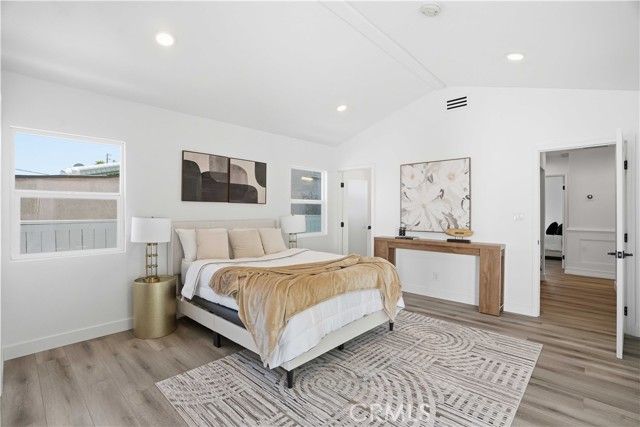 17721 Burbank, Encino (los Angeles), CA 91316