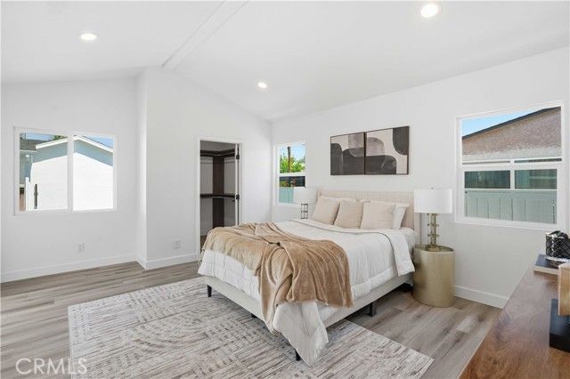 17721 Burbank, Encino (los Angeles), CA 91316